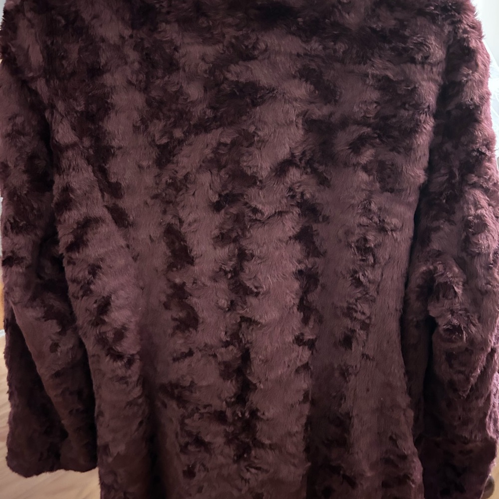 Fabulous Furs Rich Sculpted Merlot Mink - Picture 6 of 11